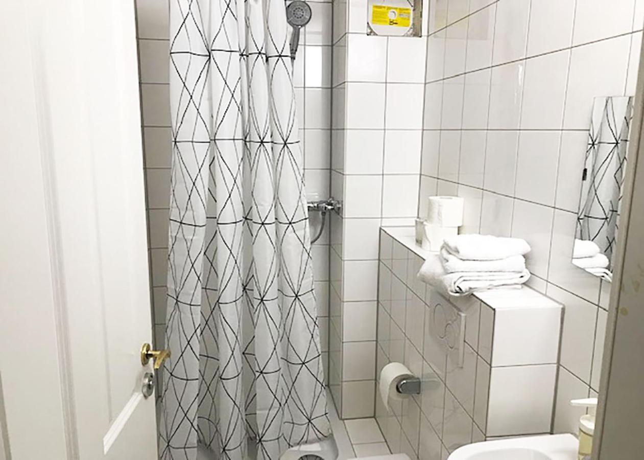 Baynunah Suites Aparthotel München Ngoại thất bức ảnh