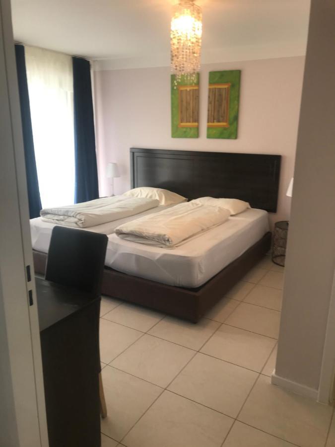 Baynunah Suites Aparthotel München Ngoại thất bức ảnh