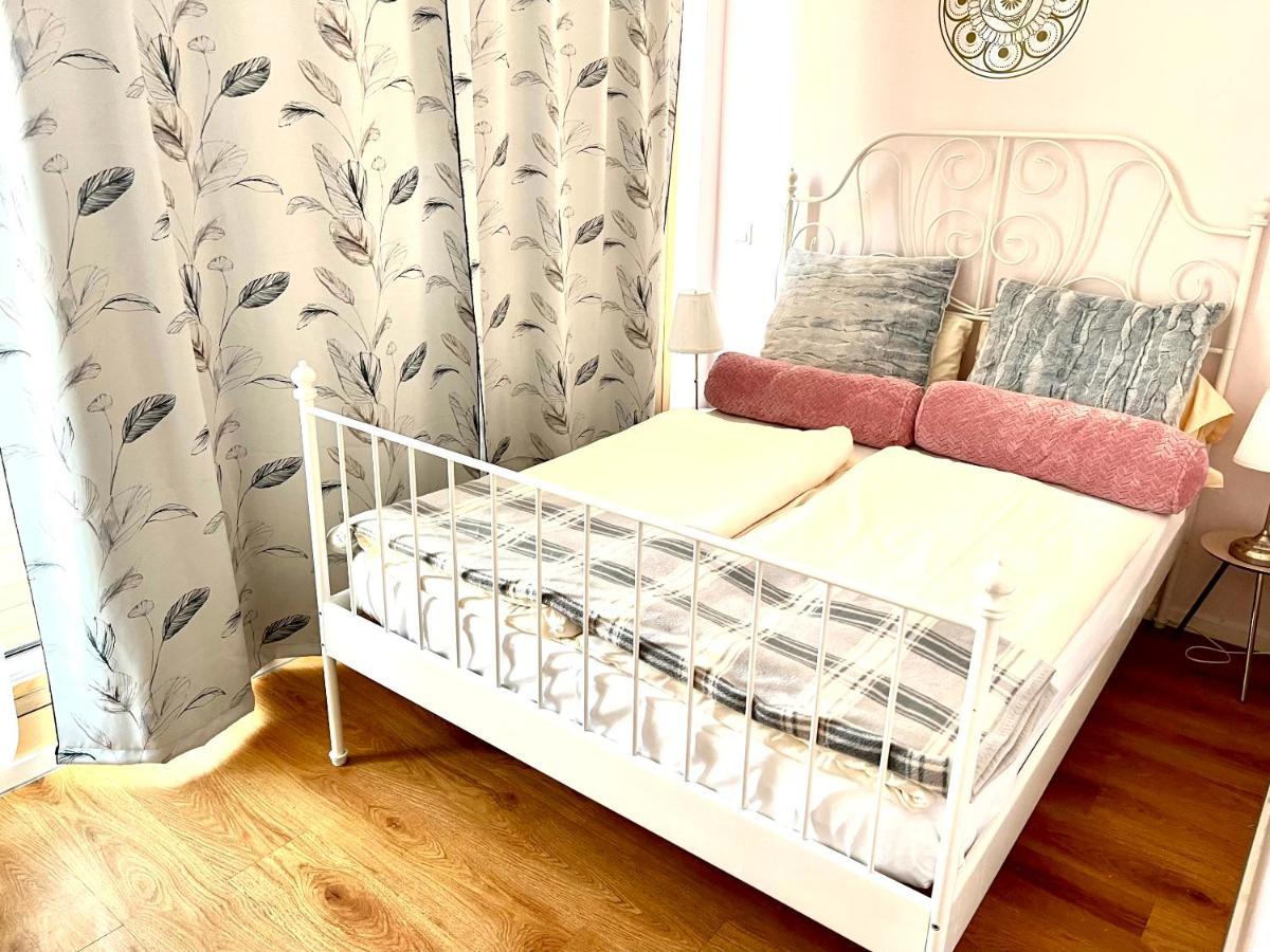 Baynunah Suites Aparthotel München Ngoại thất bức ảnh